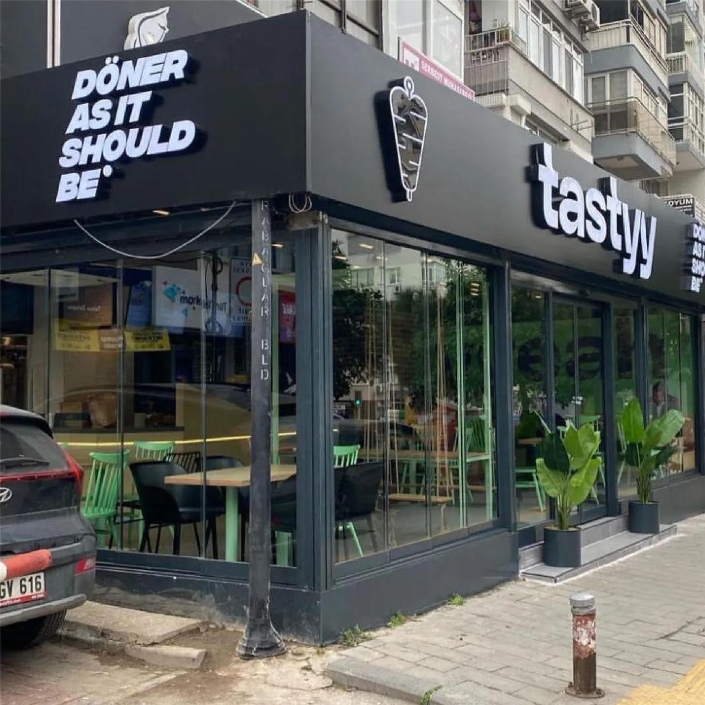 Tastyy Döner İzmir Karabağlar Şubesi