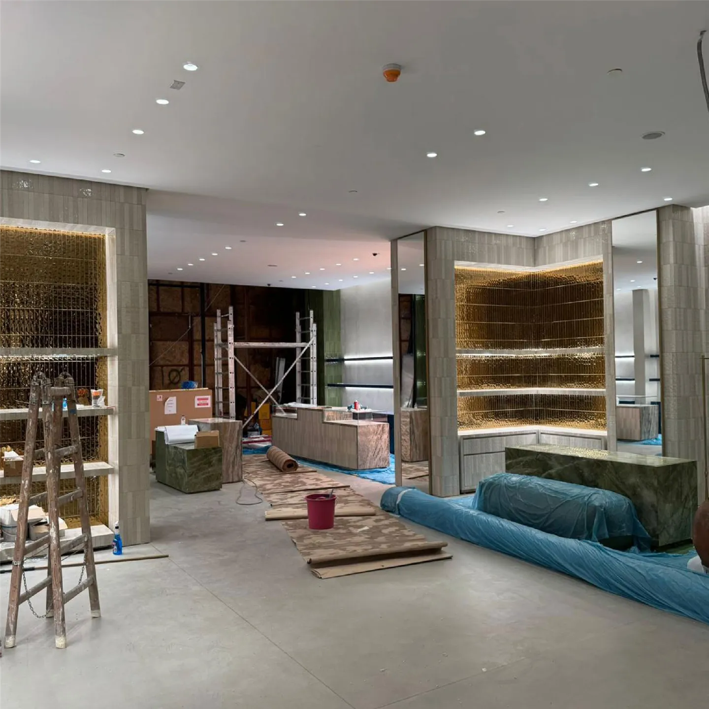 İstinyepark Avm Loewe Mağazası